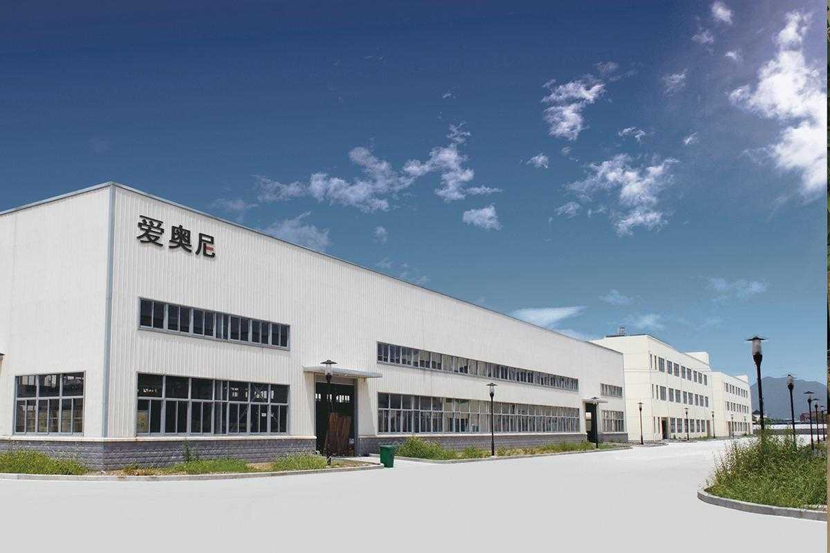 <span>專注</span>15年標(biāo)識(shí)標(biāo)牌定制生產(chǎn),7000㎡現(xiàn)代化廠房